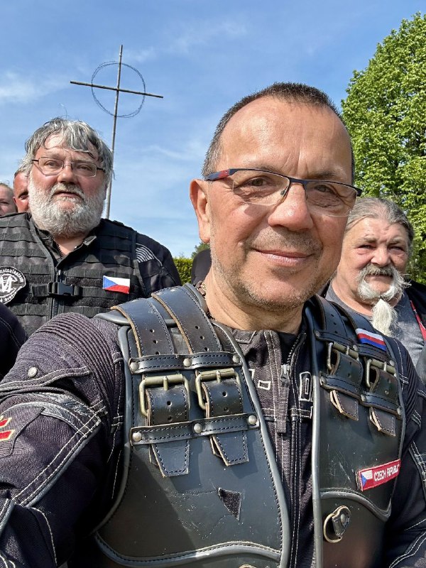 ‼️🤔No, podívejme se.....☝️🏻🇨🇿🏴‍☠Foldyna byl s moto-týmem na návštěv?...