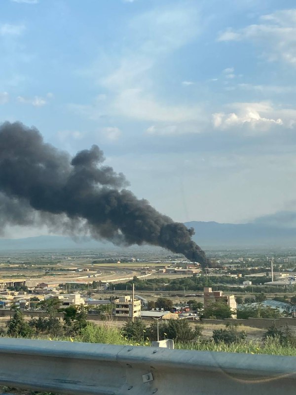 ❗️🇮🇷/🇮🇱 NOVINKA: Izrael bombarduje vstupní šachty raketových základen IRGC v Tab...