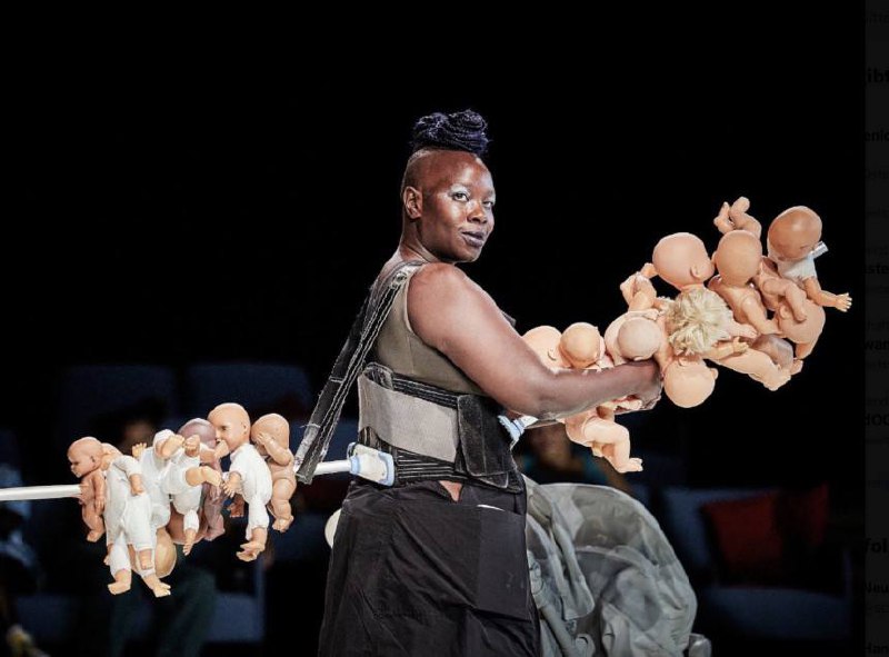 NOVÝ UMĚLECKÝ ŽÁNR: ZABÍJENÍ BÍLÝCH DĚTÍMezi bílými - a jen mezi bílými☝️ - Franc...