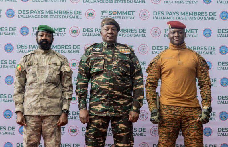 🇲🇱🇳🇪🇧🇫 OFICIÁLNĚ: Burkina Faso, Niger a Mali vystoupily z ECOWASTři sahelské s...