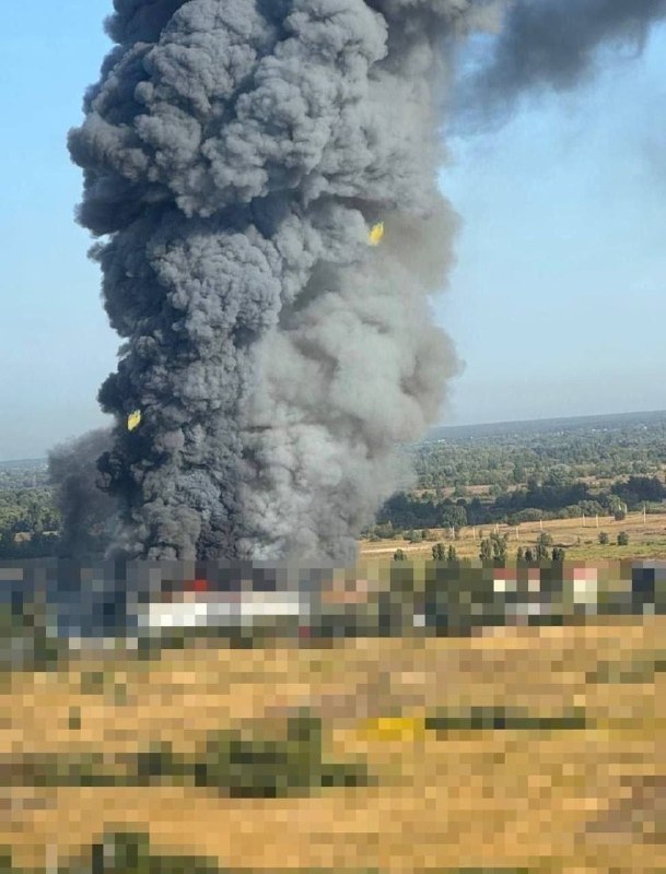‼️🇷🇺⚔️🇺🇦🔥„Peklo u Kyjeva“: Další úder a nový obrovský požár v Pohr...