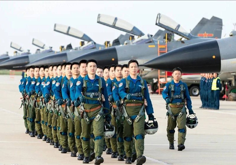 🐦‍⬛️🇨🇳 Pět zemí obviňuje Čínu z „agresivního verbování“ bývalých pilot?...