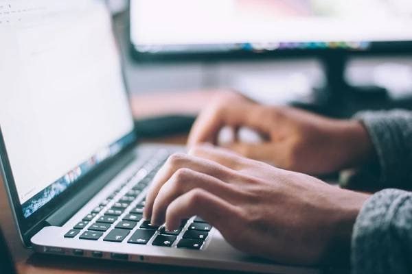 ❗️Petr Pavel jde do  21. století. Chce prosazovat elektronickou formu voleb.Podle jeho názoru ...