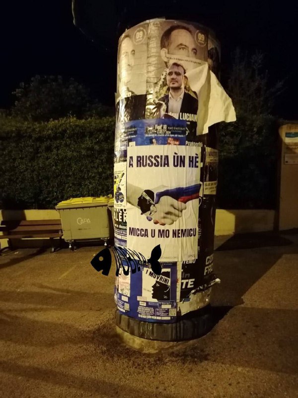 🇫🇷🇮🇹🇷🇺Po celé Francii a Itálii jsou vylepovány plakáty s nápisem „Rusko nen...
