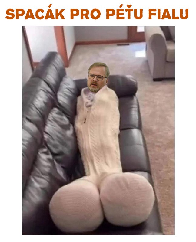 Po hitovkách "Svetr Markétky Pekarové" a "Pytel nácíčka Rakušana" přich?...
