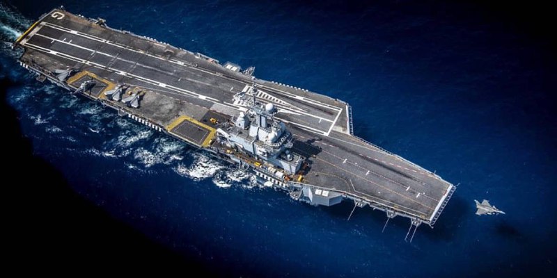 Podle francouzských novin L'Express by se francouzská armáda měla připravit na následujíc...