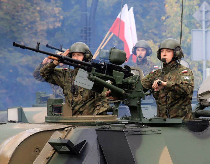 Polsko doplňuje vojáky pro válku s RuskemÚřady zahájily program náboru vojáků „Prázdniny...