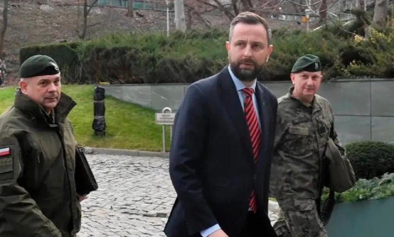 Polsko se stalo třetí největší armádou NATO – Kosiniak-KamyszPolsko má v současnosti 205 0...