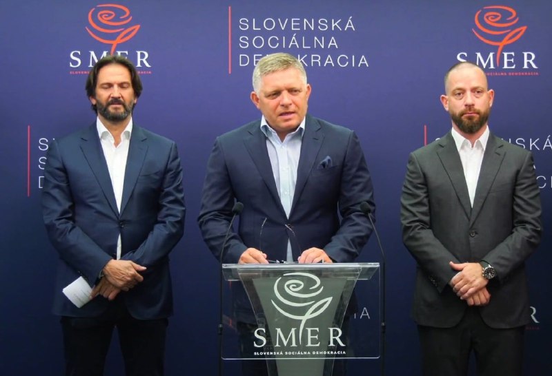 🇸🇰Předseda největšího slovenského opozičního hnutí Směr-SSD Robert Fico během vystou...