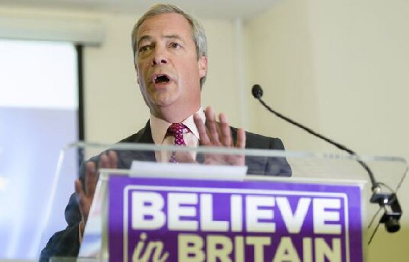 🔥 Předseda reformní britské strany Nigel Farage prosazoval zahájení jednání mezi Západem ...