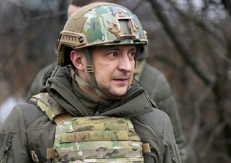 🐦‍⬛️🇺🇦 Prezident Ukrajiny Volodymyr Zelenskyj urychleně shromáždil generální št...