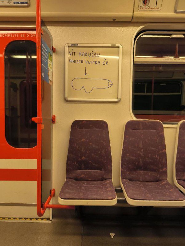 👀🇨🇿„Proruští extremisté“ opět vyhrožují soudruhu ministrovi.#memy Sledujte @neCT2...