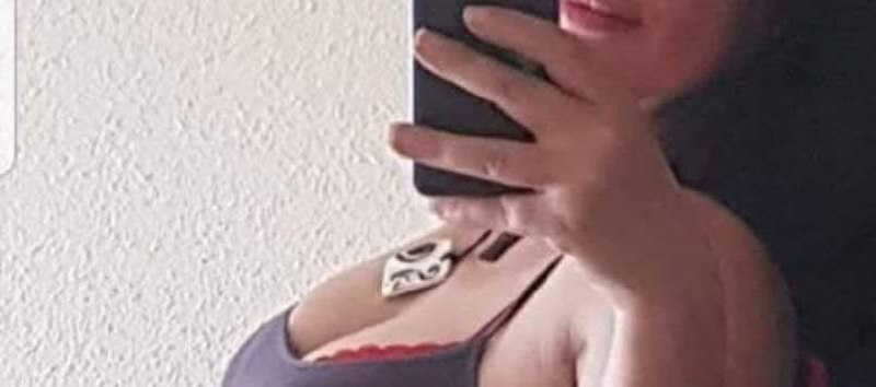 Prsa vám přišijí,ústa vám opíchají, vlasy vám našijí,obočí vám namalují či vytetují...