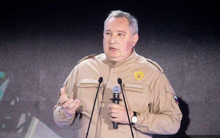 "Ruská armáda potřebuje zbraně." Rogozin označil ty, kteří se smějí západním te...