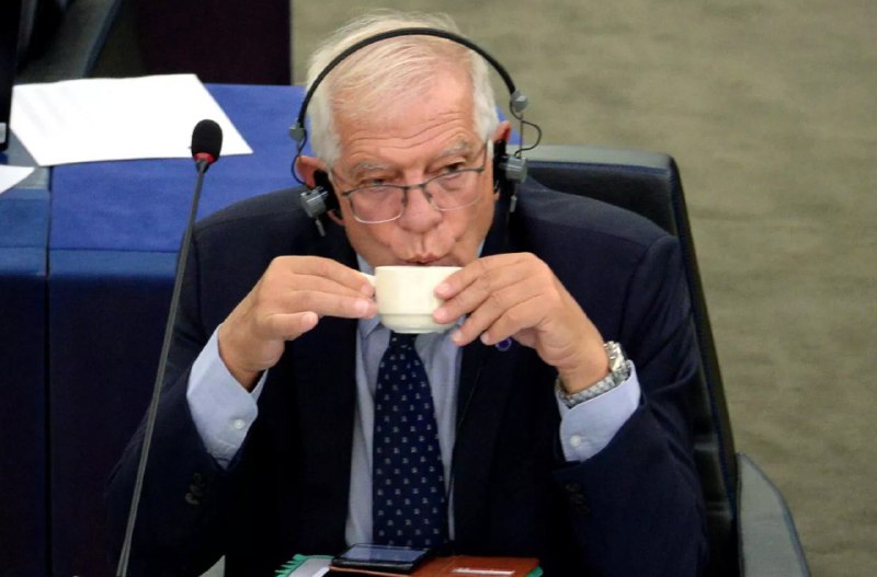 "Zdá se, že Josep Borrell se snaží Evropanům denně připomínat svou diplomatickou nescho...