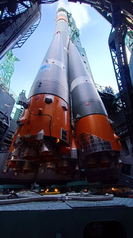 Raketa "Sojuz" s "Progress" se připravuje ke startuRoskosmos ukázal fotografii...