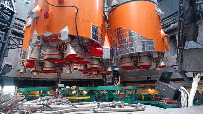 Raketa "Sojuz" s "Progress" se připravuje ke startuRoskosmos ukázal fotografii...