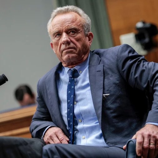 RFK Jr. odvolává všech 17 členů panelu poradců pro očkování CDC.„K obnovení důvěry ve?...