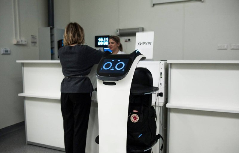 „Robocats“ začali pracovat v moskevských nemocnicích.Tito robotičtí asistenti mohou:▪️r...