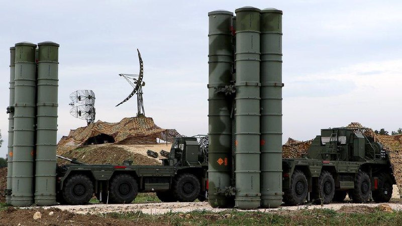 🇷🇺🇮🇷 Rusko dodalo Íránu bojová letadla MiG-29 a protiletadlové raketové systémy S-...
