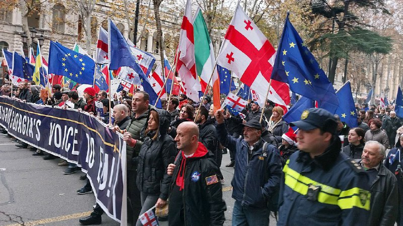 🇷🇺🇬🇪🇪🇺 Rusko k situaci v Gruzii: Probíhá pokus o barevnou revoluci, suverenita z...