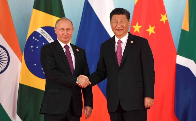 Rusko říká, že "BRICS musí být připraven na kolaps dolaru." @BRICSNews