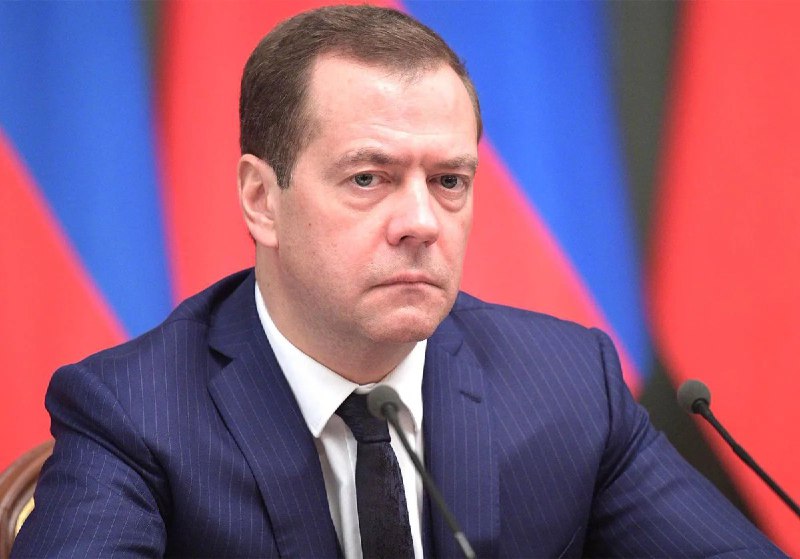 🇷🇺 Ruský Dmitrij Medveděv říká, že NATO a USA jsou „v plné válce s Ruskem“ a přek...