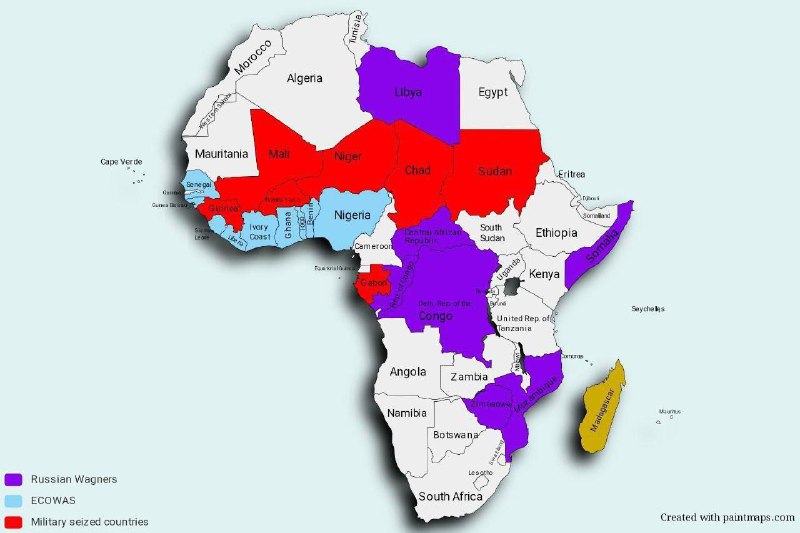‼️Sedm zemí v Africe je nyní pod vojenskou vládou...(červené oblasti) Všimněte si, že za...