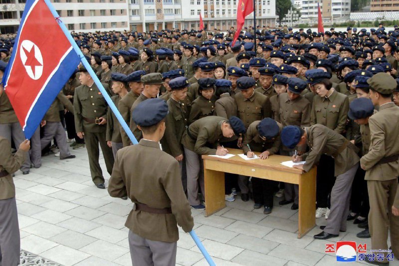 🇰🇵⚔️🇰🇷 Severní Korea: po Číně se Severní Korea rozhodla zvýšit bojovou připr...
