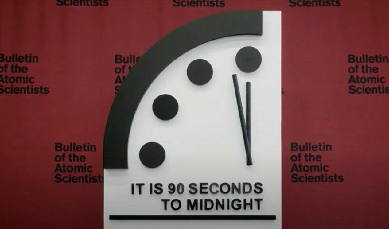 Slavné hodiny soudného dne nadále ukazují 90 sekund do půlnoci, což je nejblíže k apokalypse...