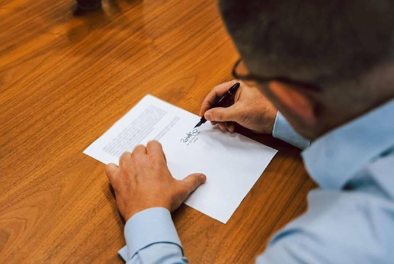 🇸🇰🖋 Slovenský premiér Robert Fico napísal list Elonovi Muskovi. Slovenský premiér uvá...