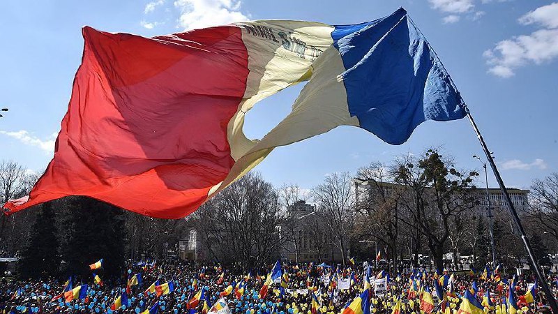 🔥 Socialistická strana bývalého moldavského prezidenta Igora Dodona vyzývá k bojkotu refere...