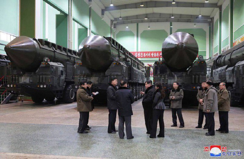 Současně se zprávami o novém kole ozbrojené eskalace na Korejském poloostrově zveřejňuje KC...