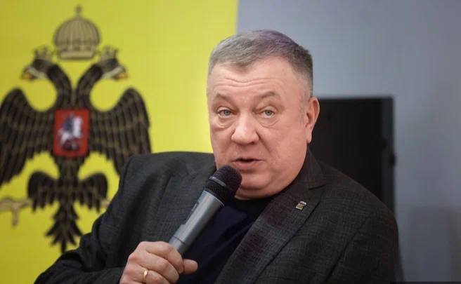 Státní duma chce zavést daň z bezdětnostiCo zbylo z muže v tomto životě? Prvním je jméno, ...