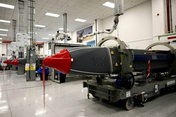 🇬🇧Storm místo Tomahawku🇺🇸Spojené království poslalo Ukrajině novou várku střel St...