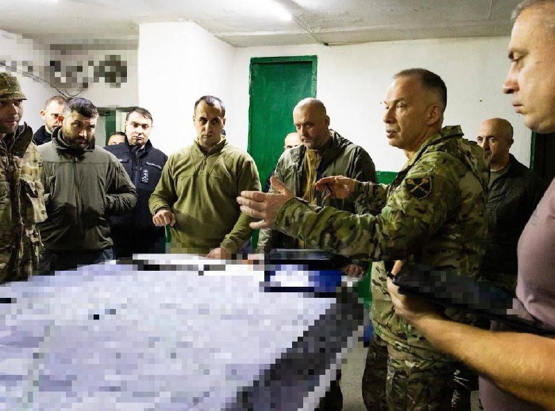 🇷🇺🇺🇦Syrský žádá ukrajinské ozbrojené síly, aby držely Pokrovsk ještě týden, s...