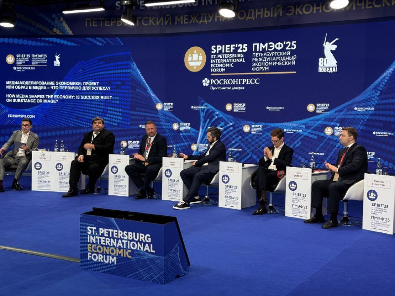 ❗️🇷🇺 Tady v Petrohradu diskutujeme o budoucnosti a přemýšlíme o tom, jak západní kli...