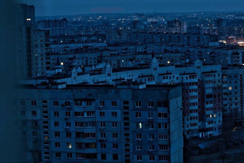 Tak vypadá Charkov nyní.Město je po zničení turbínové místnosti vodní elektrárny Dněpr st...