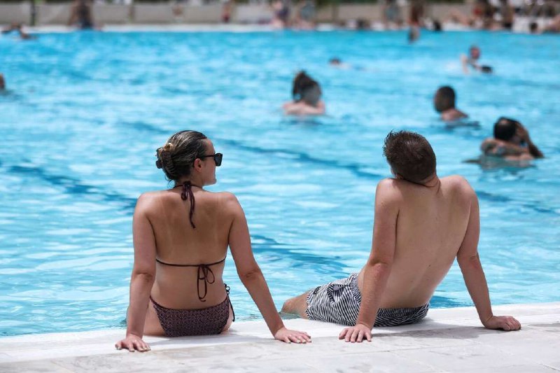 🇨🇿Tropů se v Česku nezbavíme. Budou pokračovat i příští týden.Tropické teploty nás ...