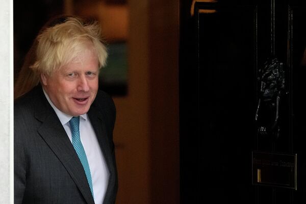 Tucker Carlson říká, že Boris Johnson chce 1 milion dolarů za rozhovorAmerický novinář Tucke...