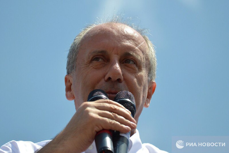 Turecký prezidentský kandidát Muharrem Ince řekl RIA Novosti, co hodlá udělat, pokud vyhraje v...