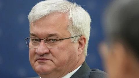 🇷🇺🇺🇦 Ukrajina požaduje vypnutí ruských satelitů nad jejím územím.Ukrajina požád...