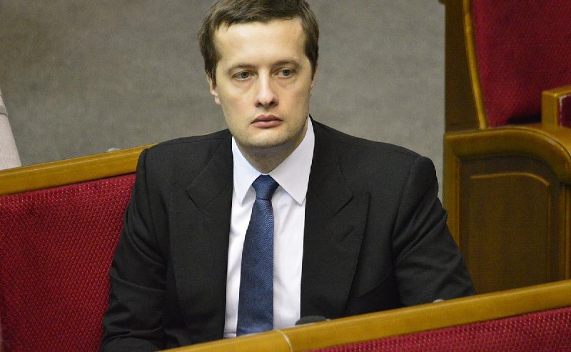Ukrajinský tisk píše, že Porošenkův syn* byl zapsán na seznam hledaných poté, co dvakrát i...