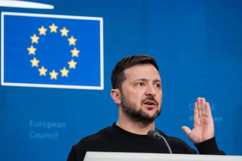 USA nahnala Ukrajinu do předem prohrané války aby za ničím nekrytý dolar, dostali nerostné bo...