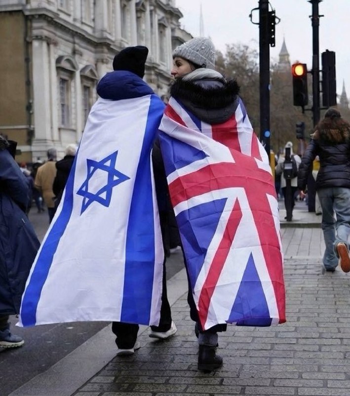 🇺🇸🇬🇧 USA údajně zvažují udělení azylu židovským občanům z Velké Británie.Tru... 🇺🇸🇬🇧 USA údajně zvažují udělení azylu židovským občanům z Velké Británie.Tru...