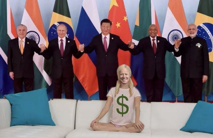 ?V &Aacute;zii sa schyľuje k &uacute;pln&eacute;mu odchodu od dol&aacute;ra a eura.Pokus postaviť dol&aacute;r ako zbraň pro...