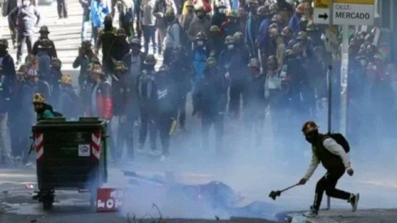 🇧🇴V Bolívii již několik týdnů probíhají masové protesty kvůli prudkému nárůstu cen...