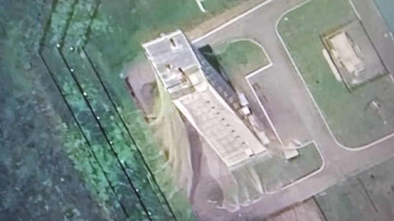 🇷🇺 V Kaliningradské oblasti byla radarová stanice zakryta sítěmi.Radarová stanice "V... 🇷🇺 V Kaliningradské oblasti byla radarová stanice zakryta sítěmi.Radarová stanice "V...