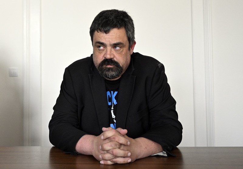 🔴🔈V Řeporyjích je svoláno mimořádné zastupitelstvo k odvolání Novotného.Zastupitelstv...