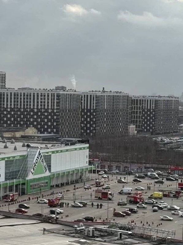 V Rusku se snaží někdo nastolit chaos a teror ‼️❗️Obchodní centrum London Mall bylo evak...